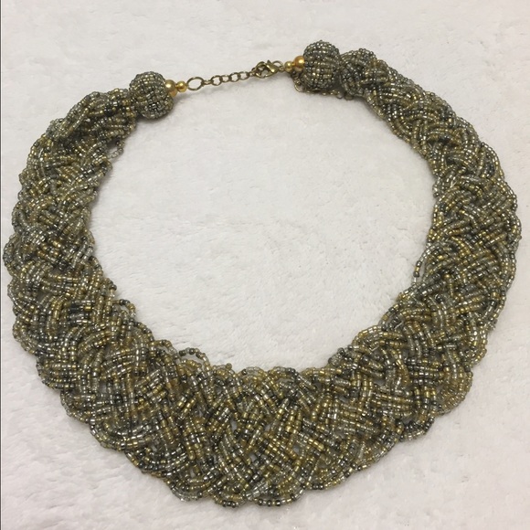 gorgeous necklace!