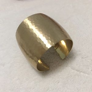 Get groups gold cuff!