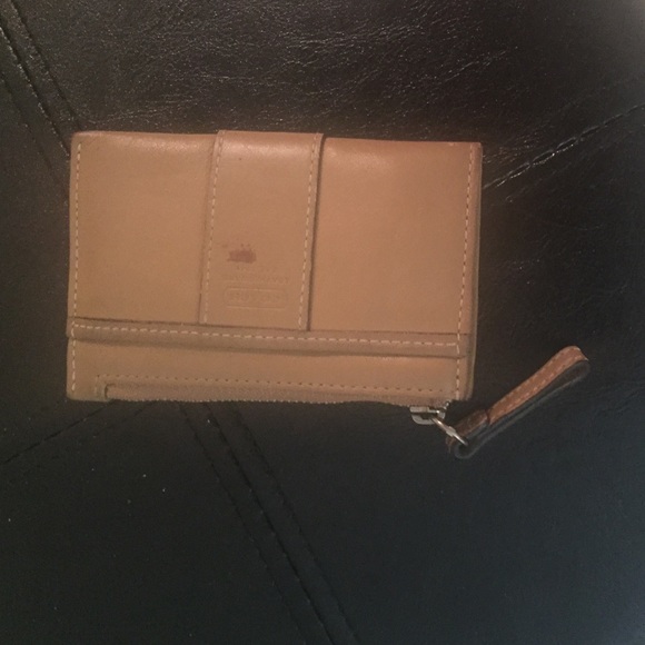 Coach small change purse/ card holder!
