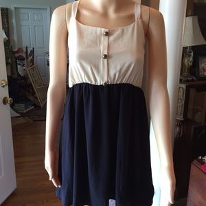 Audrey 3+1 size M dress