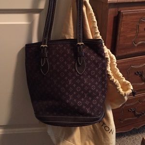 Authentic Louis Vuitton bucket . Save for Rosalie