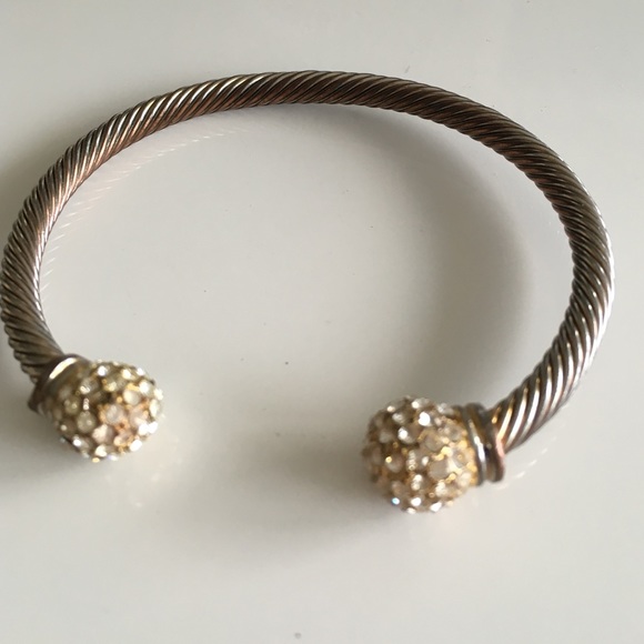 Gorgeous gold bangle with fake diamond ball ends! - Picture 2 of 3