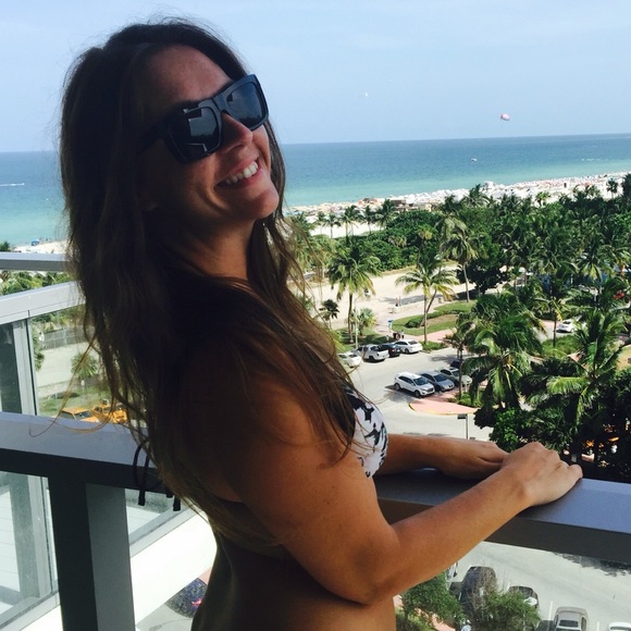 Meet your Posher, Frances - Picture 1 of 1