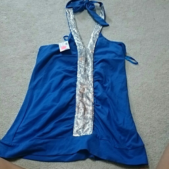 Halter top
