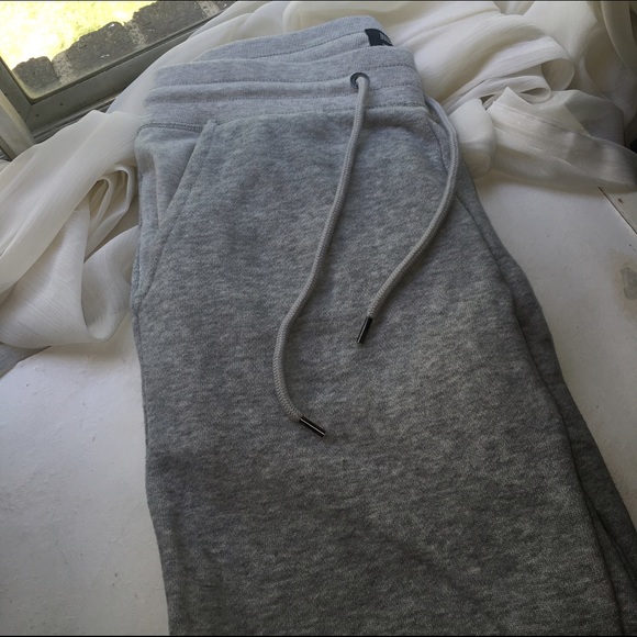 Gray AEO Joggers! 💖