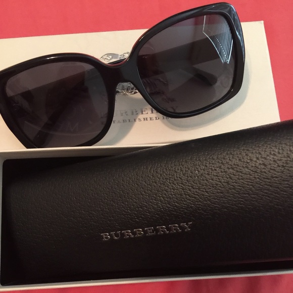 ⚡️FLASH SALE! Burberry Sunglasses