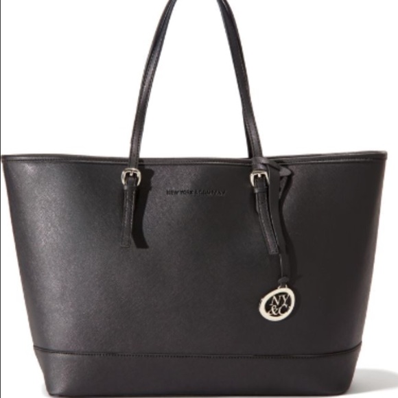 🎉🎉Brand new black tote 😊