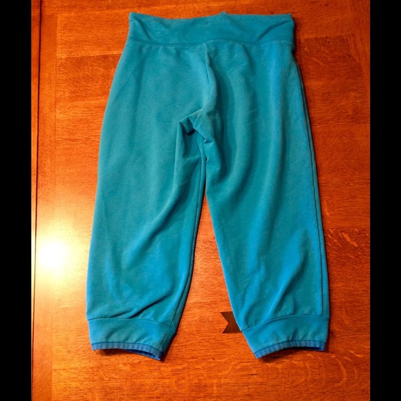 Nike vintage just do it capris. - Picture 2 of 4