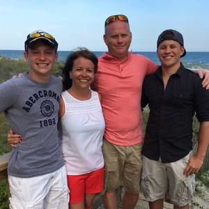 Meet your Posher, Jean