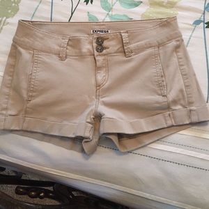 Khaki Express shorts