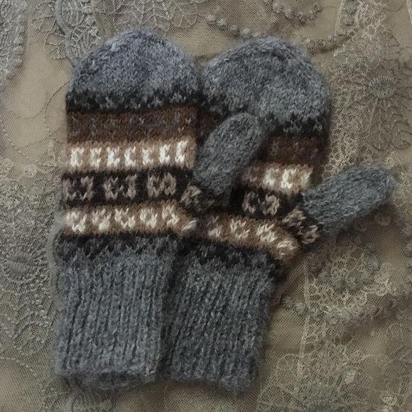 Alpaca Mittens