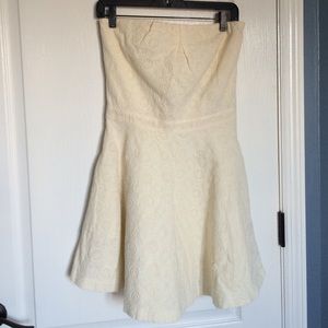 Detailed Strapless Dress
