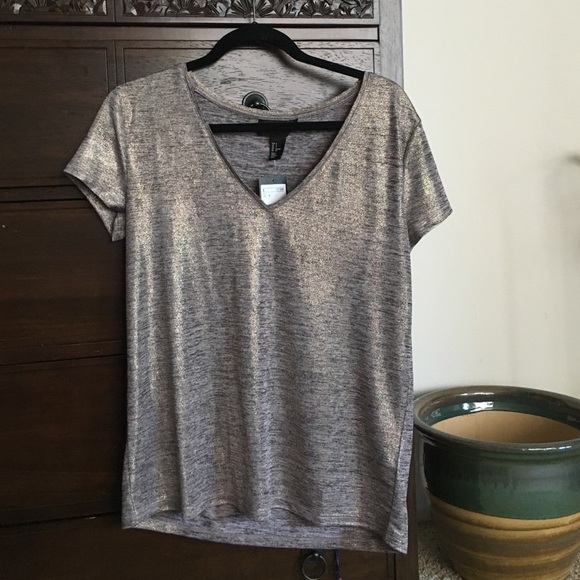 Metallic short sleeve tee - BRAND NEW NEVER WORN