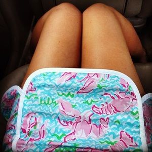 Lilly Pulitzer Lobstah roll skort sz 2