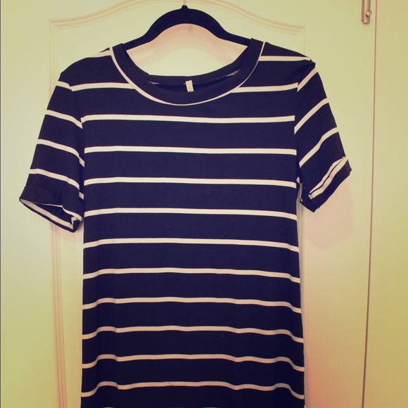 Black and white horizontal stripped T shirt dress