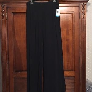 NWT. Wallpapher Palazzo Black Pants. Size L
