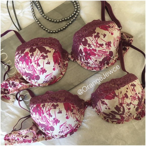 2/$15 Calvin Klein 34C Floral Push-Up Bra - Picture 1 of 3
