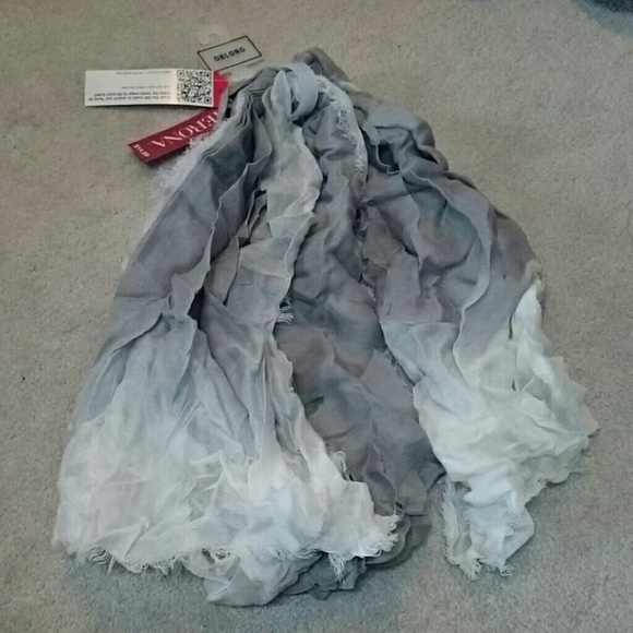 Oblong scarf NWT
