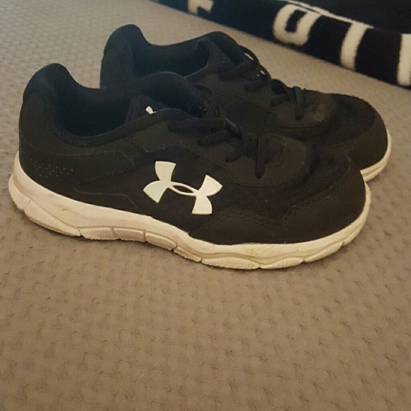 BOYS Under Armour shoes, size 10