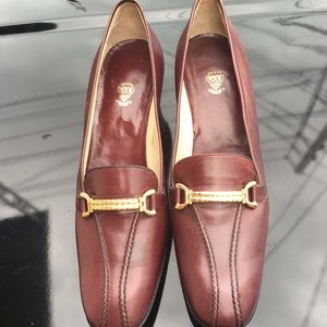 Gorgeous vintage Gucci loafers!!