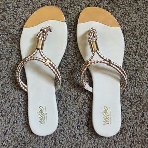 Mossimo flip flops