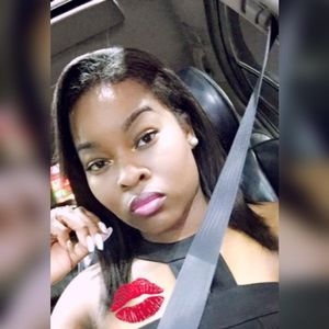 Meet your Posher, Lena