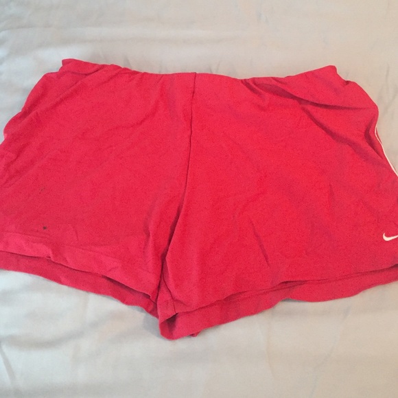 Red Nike shorts - Picture 2 of 2