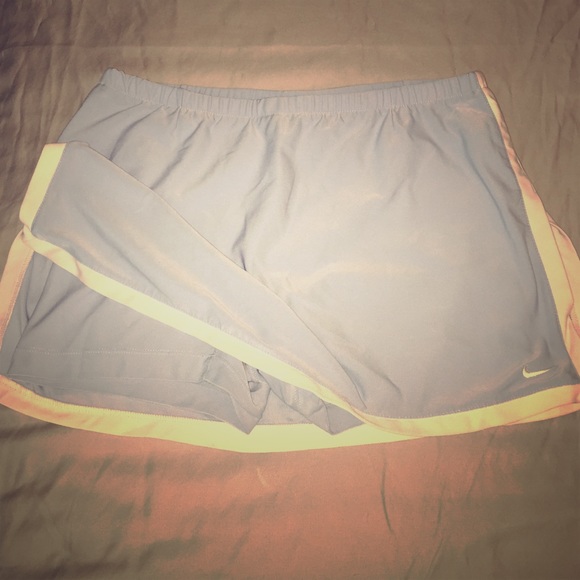 Tennis Skirt - Picture 1 of 3