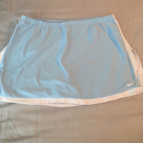 Tennis Skirt - Picture 3 of 3