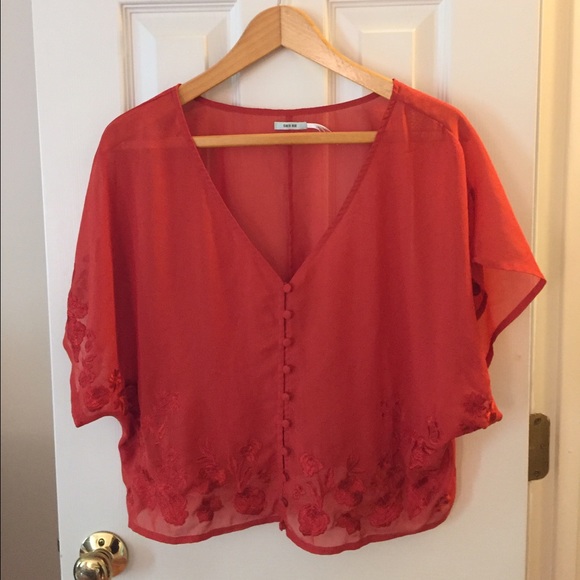 Vintage Rose Red Blouse - Picture 1 of 3