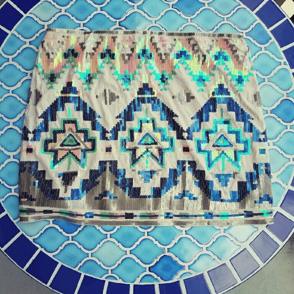 NWOT Express aztec sequin skirt! - Picture 2 of 4