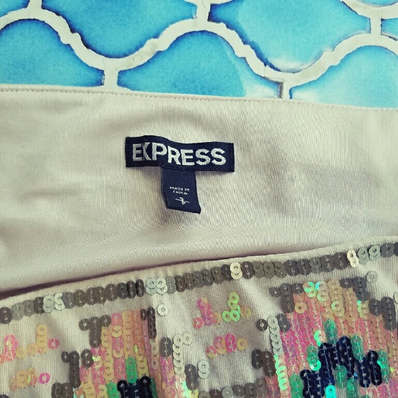 NWOT Express aztec sequin skirt! - Picture 4 of 4
