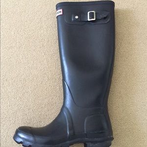 Black Tall original Hunter Wellington Rainboots