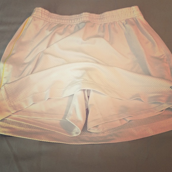 Tennis skirt - Picture 1 of 3