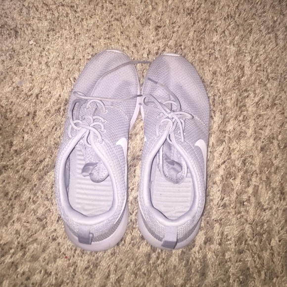 I am selling these because I do not wear them!