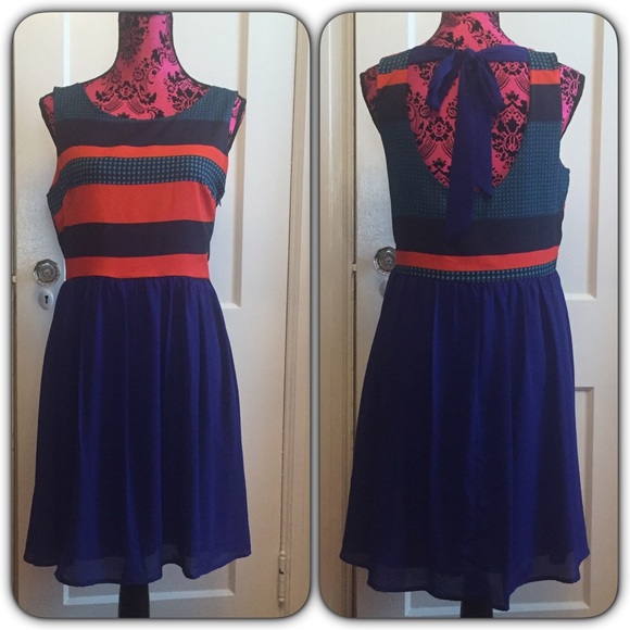 Colorblock Tie Detail Dress