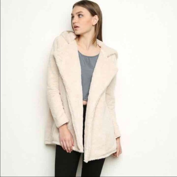 Brandy Melville Sandra Fur Coat