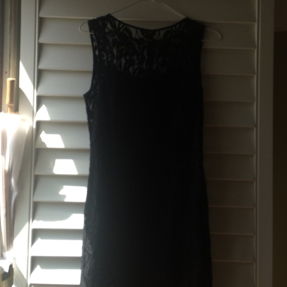 Pretty sheath dress. Classic little black dress - Picture 4 of 4