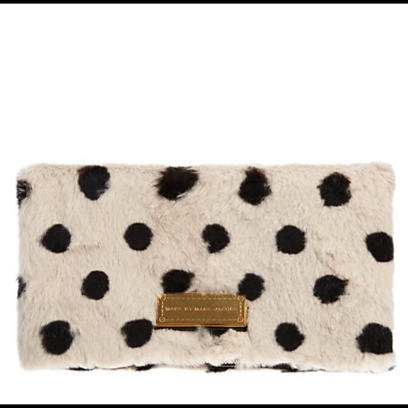 MJ - Too hot to party rabbit fur foldover clutch - Picture 2 of 4