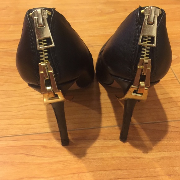 Zippered Pumps - Picture 3 of 4