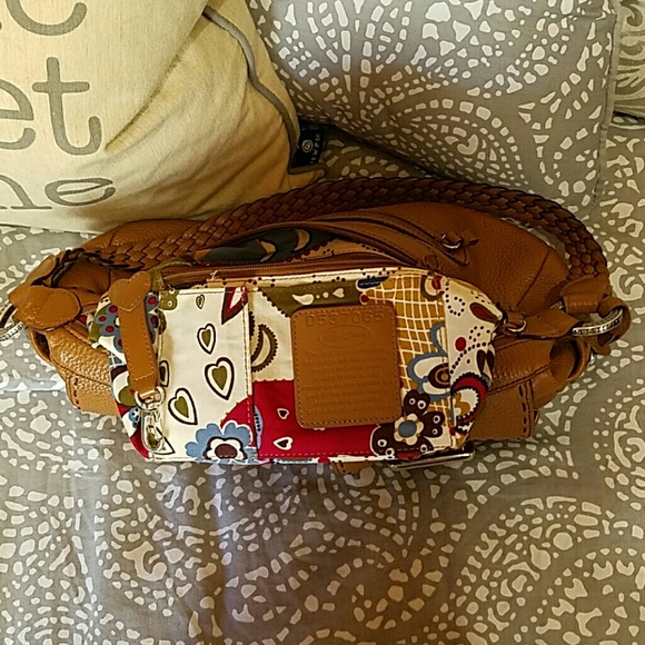 Lillian Cross Body - Brighton Brighton Handbag, style number D537065
