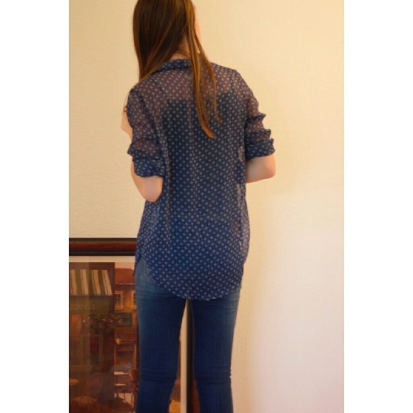 Hollister Sheer Patterned Top - Picture 3 of 3