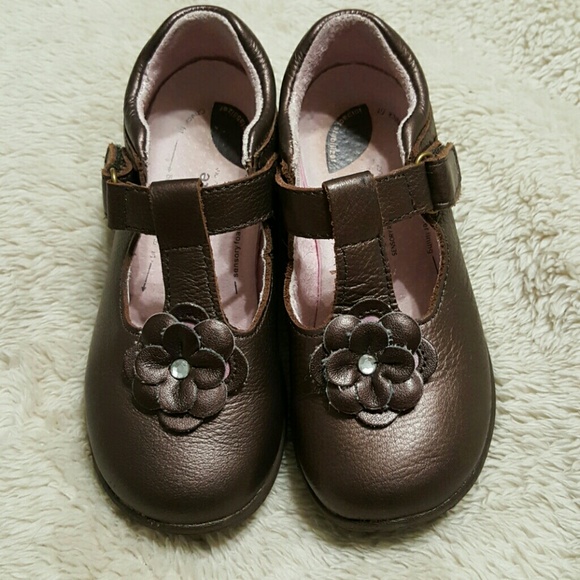 Stride rite leather mary janes