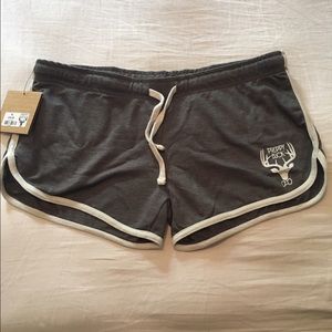 Preppy buck cotton shorts!