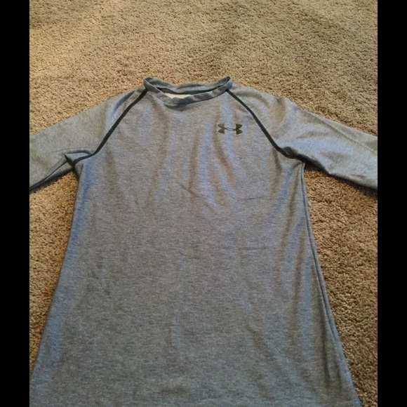 Under Armour boys 3/4 length shirt