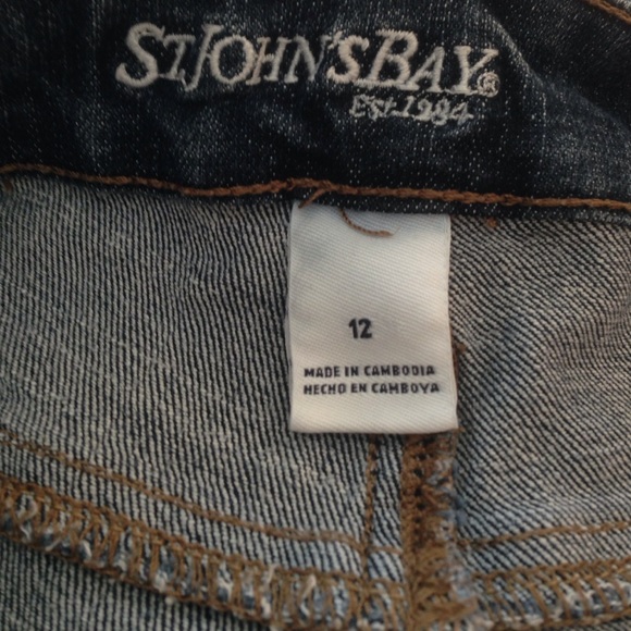 St. John's Bay Jeans - Picture 4 of 4