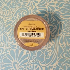 Bare minerals foundation