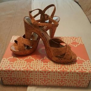 Gianni Bini platform heels