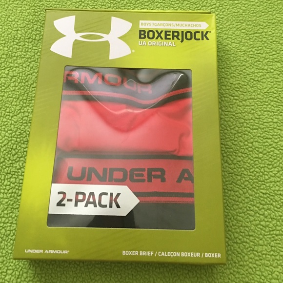 Boys Medium Under Armour Underwear
