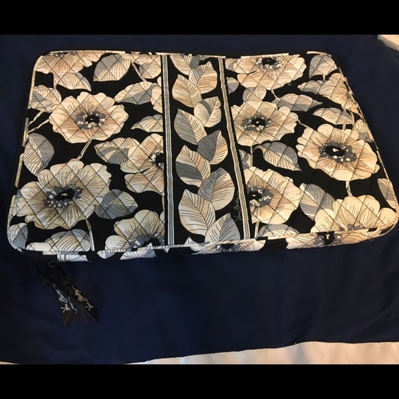 Vera Bradley laptop sleeve